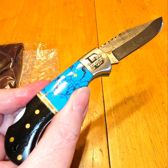 Personalized "Excalibur" Damascus Steel Black and Blue Knife🔪 - Picture 2 of 3